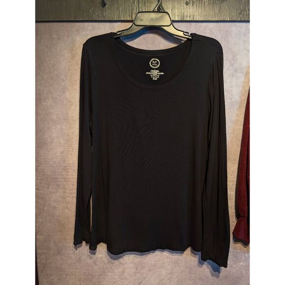 Maurices plain long sleeved t-shirt bundle. Large - Picture 2 of 5